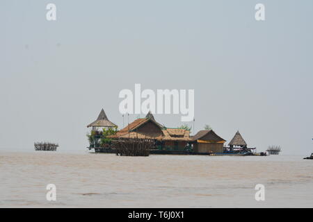 Tonlé Sap - esplorare il lago e la vita ci Foto Stock