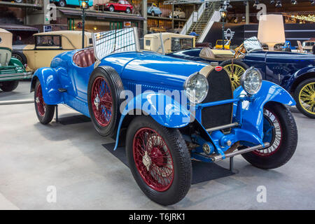 1927 Bugatti 44, francese a 8 cilindri la linea classic automobile / oldtimer / veicolo di antiquariato a Autoworld, vintage car museum, Bruxelles, Belgio Foto Stock
