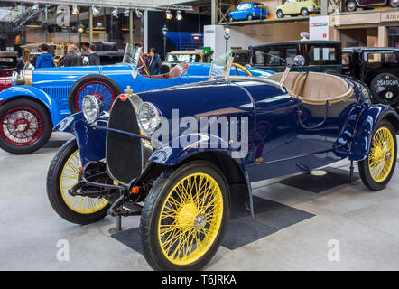 1921 Bugatti 23 Brescia biposto, classica francese automobile / oldtimer / veicolo di antiquariato a Autoworld, vintage car museum, Bruxelles, Belgio Foto Stock