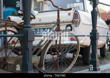 Museo all'aperto delle auto d'epoca - renault - DAF 33 Foto Stock