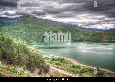 Antenna vista panoramica al Lago esclude in Nord Macedonia Foto Stock