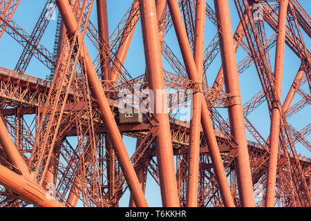 Particolare di costruzione via Ponte sul Firth of Forth in Scozia Foto Stock