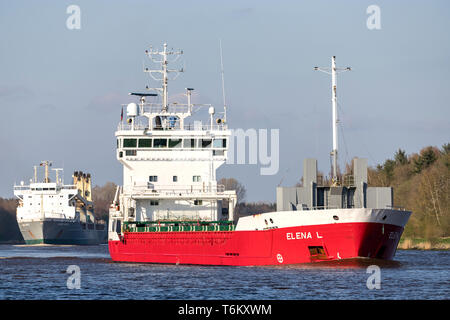 General cargo ELENA L nel canale di Kiel Foto Stock