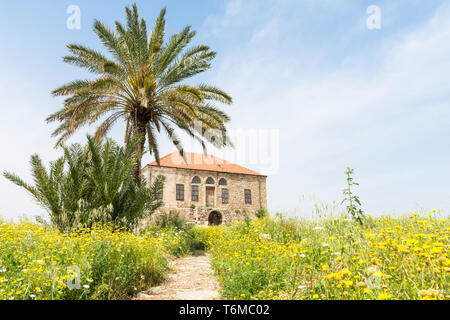 Othman Al Housami casa costruita nella tradizionale architettura libanese, Byblos sito archeologico, Jbeil, Libano Foto Stock