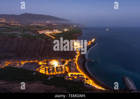 Antenna vista notturna di Tazacorte a Isole Canarie La Palma Foto Stock