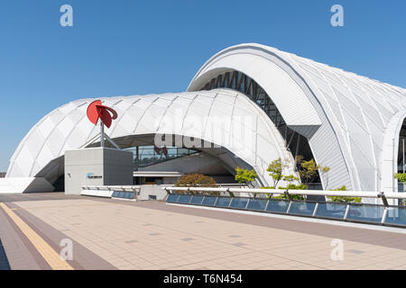 Tokyo Tatsumi International centro nuoto, Koto-Ku, Tokyo, Giappone. Costruito nel 1993. Progettato da Mitsuru uomo Senda, ambientale Istituto di Design. Foto Stock