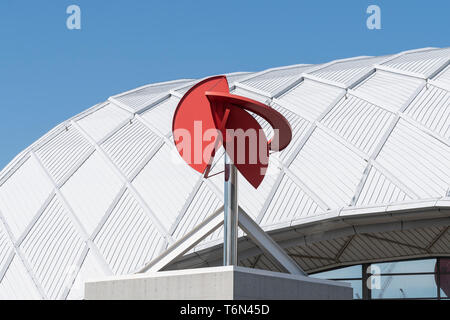 Tokyo Tatsumi International centro nuoto, Koto-Ku, Tokyo, Giappone. Costruito nel 1993. Progettato da Mitsuru uomo Senda, ambientale Istituto di Design. Foto Stock