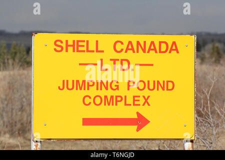 La provincia di Alberta continua a fornire in Canada e in tutto il mondo con l'olio pulito nel mondo. Foto Stock