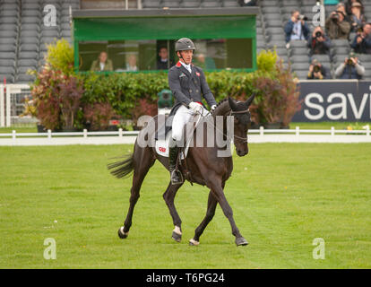 Badminton, Gloucestershire, Regno Unito, 2 maggio 2019, Oliver Townend Cillnabradden equitazione Evo durante la fase di Dressage del 2019 Mitsubishi Motors Badminton Horse Trials, Credito: Jonathan Clarke/Alamy Live News Foto Stock