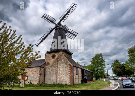 Hove, Regno Unito. Il 2 maggio 2019. Insolito stazioni di polling utilizzato nella città di Brighton e Hove il consiglio elettorale di oggi: West Blatchington Windmill Credito: Andrew Hasson/Alamy Live News Foto Stock