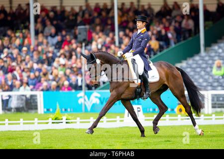 Badminton, UK. Il 2 maggio 2019. Christopher Burton. AUS. Graf Liberty. Punteggio ottenuto 27.7. Dressage. Mitsubishi Motors Badminton Horse Trials. Rolex Grand Slam evento. Horse Trials. Eventing. Badminton. Gloucestershire. Regno Unito. GBR. 02/05/2019. Credito: Sport In immagini/Alamy Live News Foto Stock