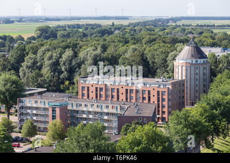 Edifici di appartamenti in Emmeloord, città olandese in un polder Foto Stock