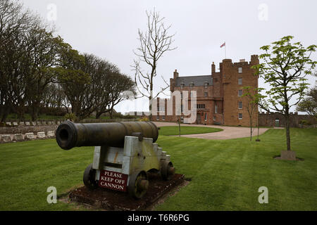 Una vista generale del Castello di Mey dopo il granaio sistemazione nella motivazione è stata ufficialmente aperta dal Principe Carlo, Duca di Rothesay durante una visita alla sistemazione presso il Castello di Mey Foto Stock