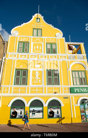 Penha edifico (1708), Edificio coloniale sul lungomare, Willemstad, Curaçao Foto Stock