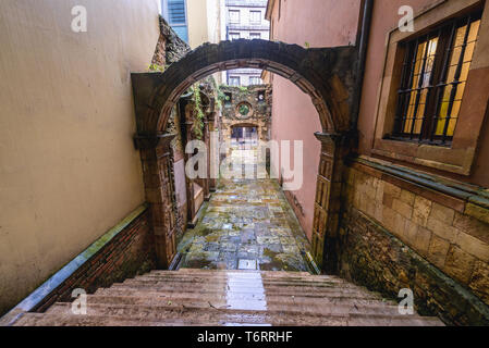 Edificio storico dell'Università di Oviedo nella città di Oviedo, Asturie in Spagna Foto Stock