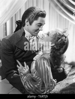 Norma Shearer Tyrone Power in MARIA ANTONIETTA 1938 regista W.S. Ritratto di Van Dyke di Laszlo WILLINGER Gowns Gilbert Adrian Metro Goldwyn Mayer Foto Stock