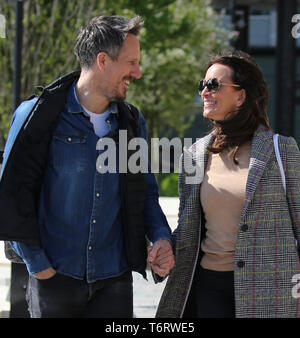 Andrea McLean e Nick Feeney fuori ITV Studios con: Andrea McLean, Nick Feeney dove: Londra, Regno Unito quando: 01 Apr 2019 Credit: rocciosa/WENN.com Foto Stock