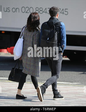 Andrea McLean e Nick Feeney fuori ITV Studios con: Andrea McLean, Nick Feeney dove: Londra, Regno Unito quando: 01 Apr 2019 Credit: rocciosa/WENN.com Foto Stock