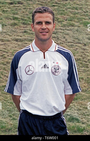 Oliver Bierhoff, deutscher Fußballspieler und Nationalspieler, Deutschland 2000. Il calcio tedesco giocatore Oliver Bierhoff, Germania 2000. Foto Stock