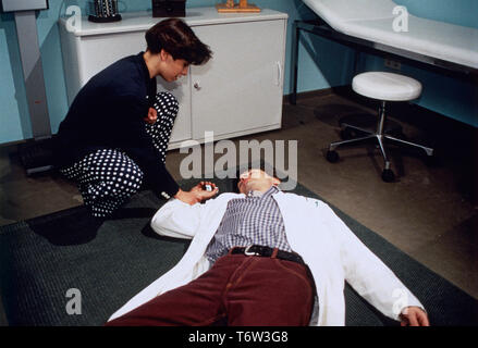 Gute Zeiten Schlechte Zeiten, Fernsehserie, Deutschland ab 1992, Darsteller: Claudia Weiske, Udo Thies. Folge 510 Foto Stock