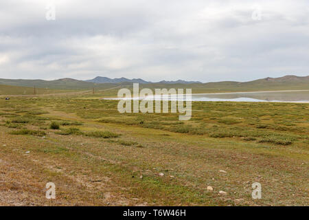 Terkhiin Tsagaan lago conosciuto anche come Lago Bianco è un lago del Khangai Montagne in Mongolia centrale Foto Stock