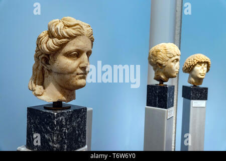 Museo espone presso Aphrodisias resti romani, sito patrimonio mondiale dell'UNESCO, Turchia occidentale Foto Stock