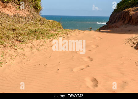 Bella spiaggia di Praia do Amor vicino a Pipa in Brasile Foto Stock