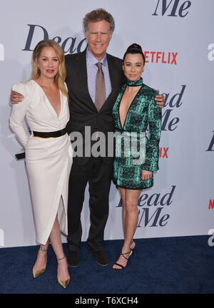 Los Angeles, Stati Uniti d'America. 02Maggio, 2019. Christina Applegate ha, Will Ferrell, Linda Cardellini 006 arriva a Netflix è morto per me la stagione 1 Premiere presso la vasta scena sul Maggio 02, 2019 in Santa Monica, California. Credito: Tsuni/USA/Alamy Live News Foto Stock