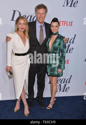 Los Angeles, Stati Uniti d'America. 02Maggio, 2019. Christina Applegate ha, Will Ferrell, Linda Cardellini 009 arriva a Netflix è morto per me la stagione 1 Premiere presso la vasta scena sul Maggio 02, 2019 in Santa Monica, California. Credito: Tsuni/USA/Alamy Live News Foto Stock