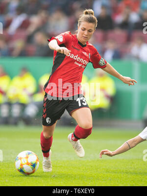 Colonia, Deutschland. 01 Maggio, 2019. Sandra forte (FR) l'azione. Wolfsburg (WOB) - SC Friburgo (FR) 1: 0, su 01.05.2019 in Koeln/Germania. | Utilizzo di credito in tutto il mondo: dpa/Alamy Live News Foto Stock