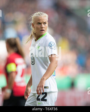 Colonia, Deutschland. 01 Maggio, 2019. Pernille Harder (WOB) Wolfsburg (WOB) - SC Friburgo (FR) 1: 0, su 01.05.2019 in Koeln/Germania. | Utilizzo di credito in tutto il mondo: dpa/Alamy Live News Foto Stock