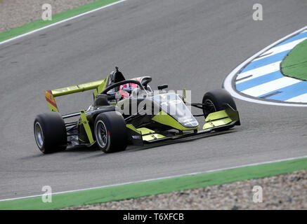 Hockenheim, Germania. 03 Maggio, 2019. Motorsport: serie W, Hockenheimring - 2019, formazione. Marta Garcia dalla Spagna unità su pista. Credito: Hasan Bratic/dpa/Alamy Live News Foto Stock