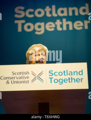 Aberdeen, Regno Unito. Il 3 maggio, 2019. Il primo ministro, Theresa Maggio offre il suo discorso l'indirizzo per conferenza. Credito: Colin Fisher/Alamy Live News Foto Stock