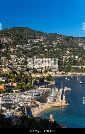 Vista di una splendida baia in Costa Azzurra Foto Stock