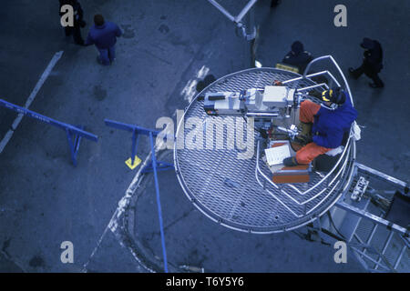 1988 sopra storico NBC Outside Broadcast cameraman TV Foto Stock