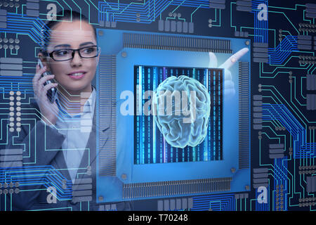 Cognitive concetto computive con la donna premendo i pulsanti Foto Stock