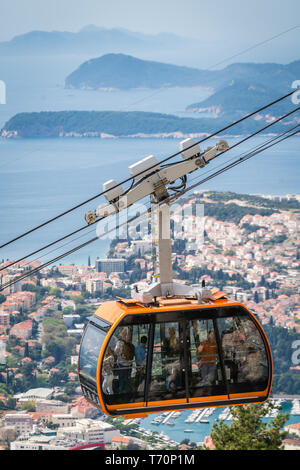 Dubrovnik funivia di andare fino a Mt SRD Foto Stock