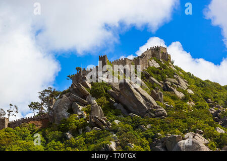 Castello moresco di Sintra - Portogallo Foto Stock