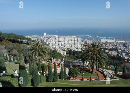 Vista sui giardini Bahai a Haifa. Israele Foto Stock