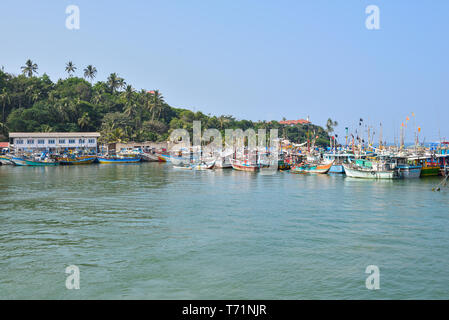 Colorate barche da pesca Foto Stock