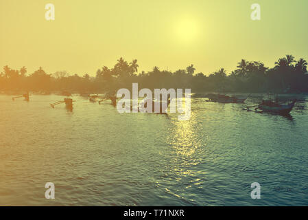 Barche da pesca in Sri Lanka Foto Stock