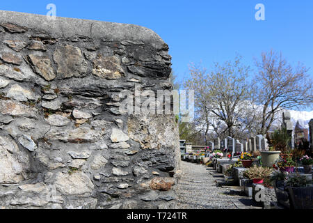 Cimetière de Saint-Nicolas de Véroce. / Cimitero di Saint-Nicolas de Véroce. Foto Stock