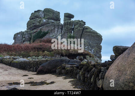 Dick's Carn (aka il cammello caricato), Porth Hellick, St. Mary's, Isola di Scilly, REGNO UNITO Foto Stock