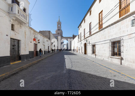 San Agustin street Arequipa Perù Foto Stock