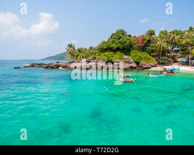 PHU QUOC, VIETNAM - Febbraio 9, 2018: vista della diga Ngang Isola (o possono Rut Isola) in un arcipelago Thoi, a sud di Phu Quoc. Foto Stock