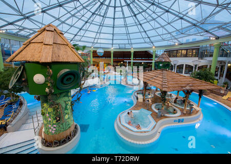 Köln, Freizeitbad Aqualand im Stadtteil Chorweiler Foto Stock