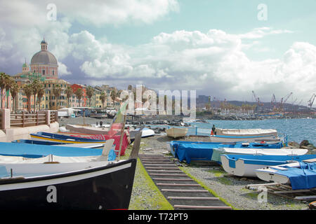 A Pegli - Italia - Su aprile , 02, 2018 - vista dal porto Foto Stock