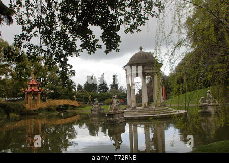 A Pegli, Italia , su aprile /02/2018 - Il tempio di Diana in te parco di Villa Durazzo - Pallavicini Foto Stock