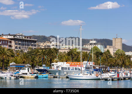 LA SPEZIA, LIGURIA/ITALIA - aprile 19 : Vista della zona del porto di La Spezia Liguria Italia il 19 aprile 2019 Foto Stock