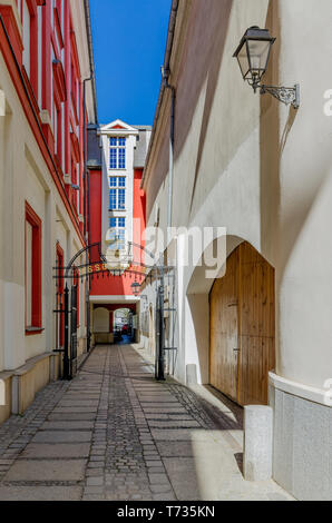 Wroclaw, Bassa Slesia provincia, Polonia. Vicolo Ossolinski nelle vicinanze dell'Ossolineum. Foto Stock